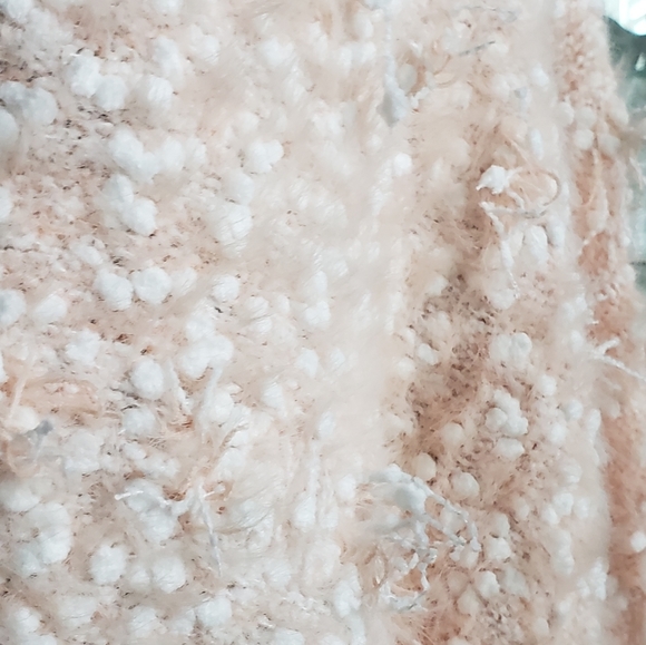 Super Soft Knitted Popcorn Pullover Sweater - Picture 4 of 7